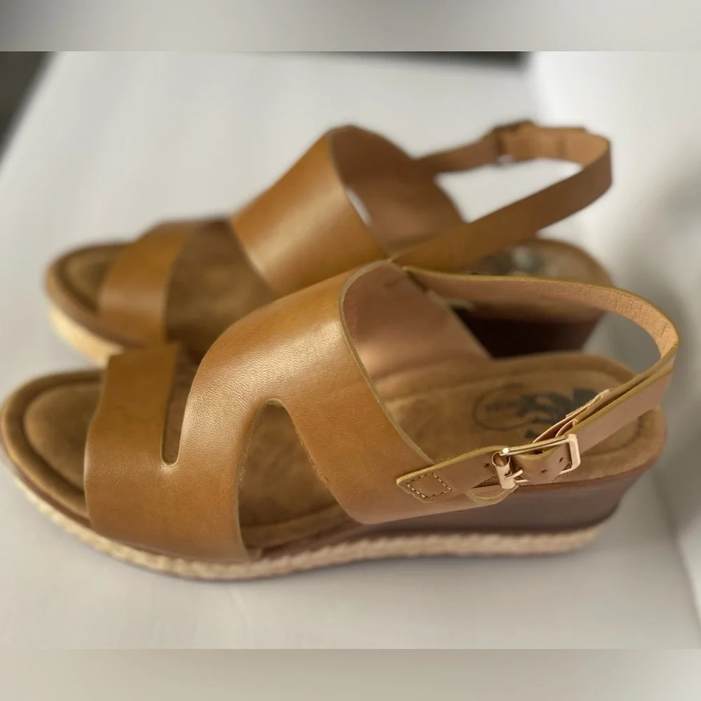 Brown‎ Wedge Shoe Size 7W